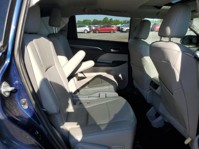 Photo 11 from auction – 2015 TOYOTA HIGHLANDER with VIN 5TDDKRFH7FS196618
