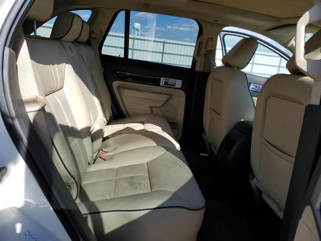 Photo 11 from auction – 2008 LINCOLN MKX with VIN 2LMDU88CX8BJ23866