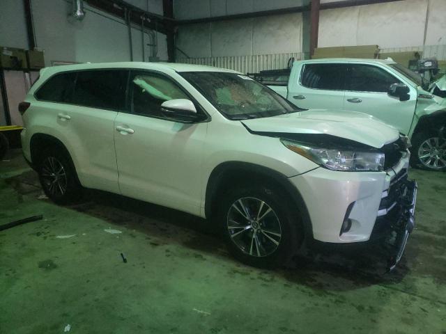 Photo 4 from auction – 2017 TOYOTA HIGHLANDER with VIN 5TDZZRFH8HS205542