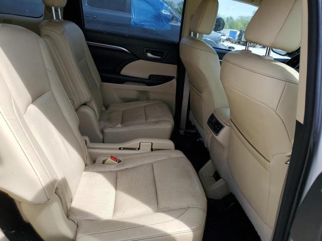 Photo 11 from auction – 2015 TOYOTA HIGHLANDER with VIN 5TDDCRFH1FS009595