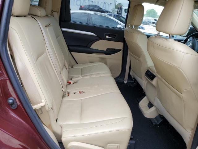 Photo 11 from auction – 2018 TOYOTA HIGHLANDER with VIN 5TDKZRFHXJS270710