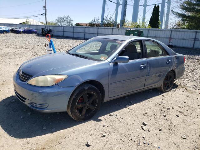 TOYOTA CAMRY LE 2004 with VIN 4T1BE32K24U823792 - Photo from auction