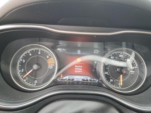 Photo 9 from auction – 2019 JEEP CHEROKEE L with VIN 1C4PJLDB2KD443772