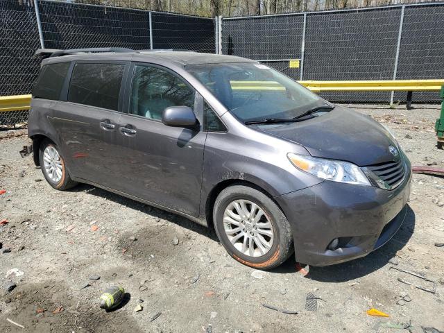 Photo 4 from auction – 2012 TOYOTA SIENNA XLE with VIN 5TDYK3DC3CS239790