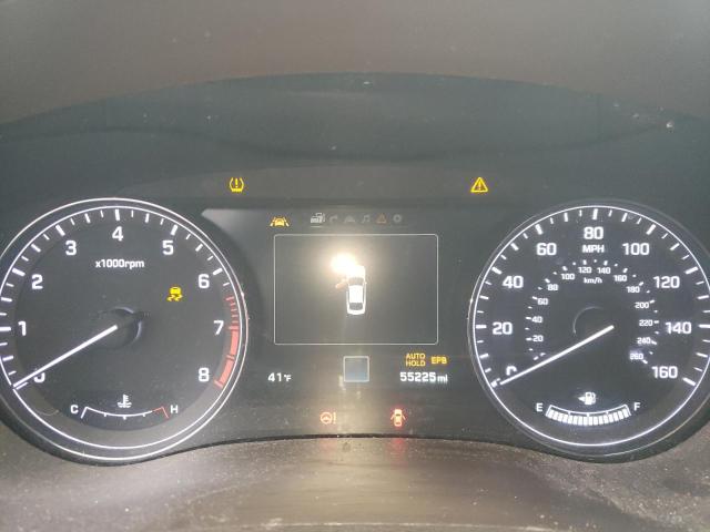 Photo 9 from auction – 2015 HYUNDAI GENESIS 5. with VIN KMHGN4JF2FU048798