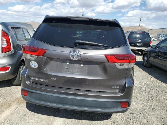 Photo 6 from auction – 2017 TOYOTA HIGHLANDER with VIN 5TDKZRFH7HS525260