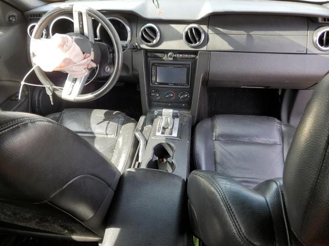 Photo 8 from auction – 2005 FORD MUSTANG with VIN 1ZVFT80N255183873