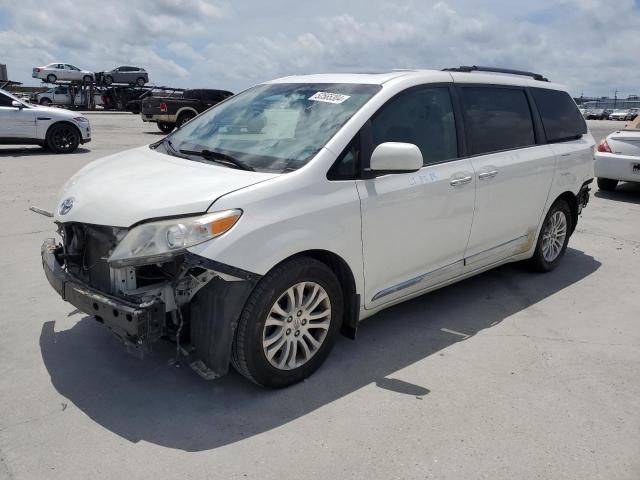 TOYOTA SIENNA XLE 2016 with VIN 5TDYK3DC9GS724862 - Photo from auction