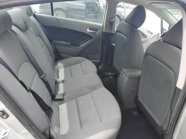 Photo 10 from auction – 2018 KIA FORTE LX with VIN 3KPFK4A74JE221536