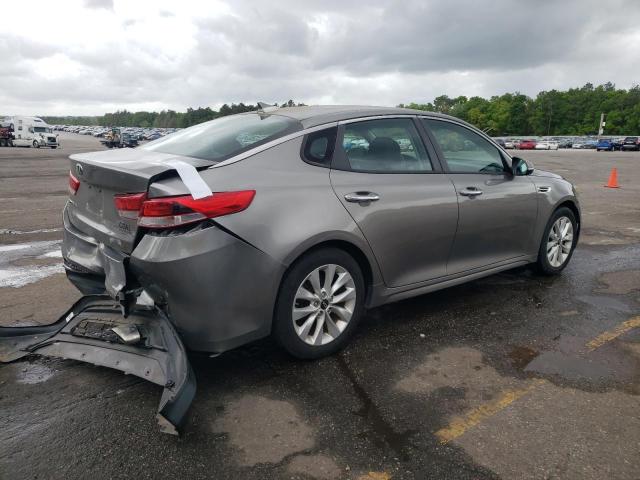 Photo 3 from auction – 2017 KIA OPTIMA LX with VIN 5XXGT4L37HG147705