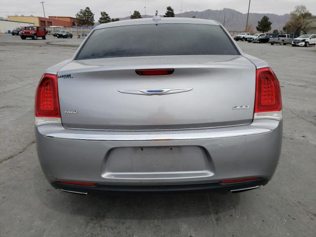 Photo 6 from auction – 2018 CHRYSLER 300 LIMITE with VIN 2C3CCAKG8JH226695