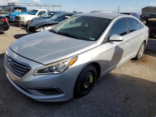 HYUNDAI SONATA SE 2017 with VIN 5NPE24AF2HH588816 - Photo from auction
