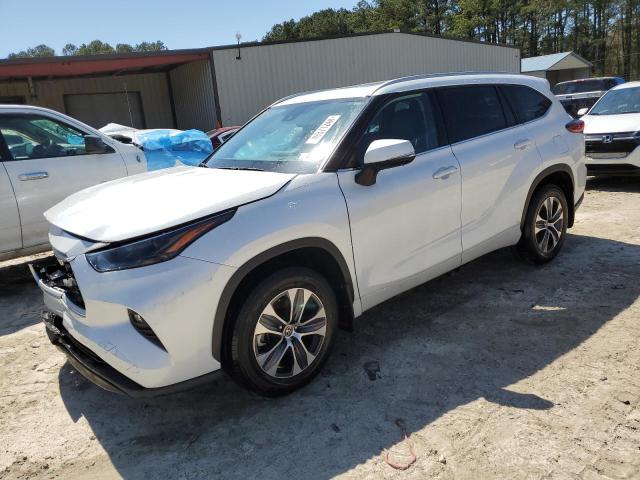 TOYOTA HIGHLANDER 2022 with VIN 5TDGZRBH8NS594658 - Photo from auction
