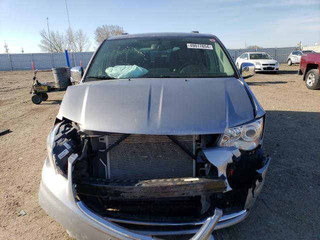 Photo 5 from auction – 2016 CHRYSLER TOWN & COU with VIN 2C4RC1GG4GR232771