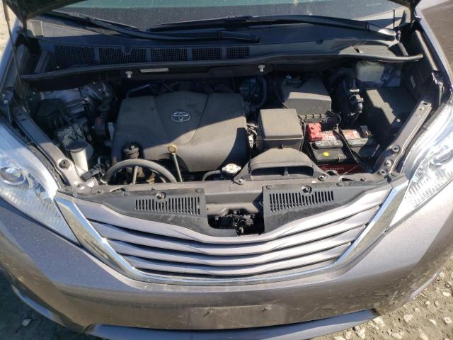 Photo 12 from auction – 2017 TOYOTA SIENNA XLE with VIN 5TDDZ3DC3HS148858
