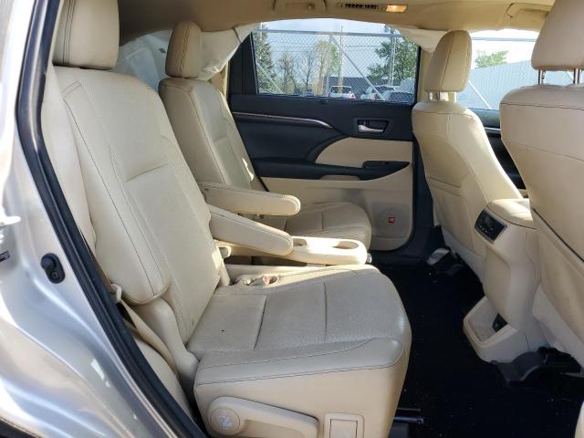Photo 11 from auction – 2014 TOYOTA HIGHLANDER with VIN 5TDDKRFH5ES045663