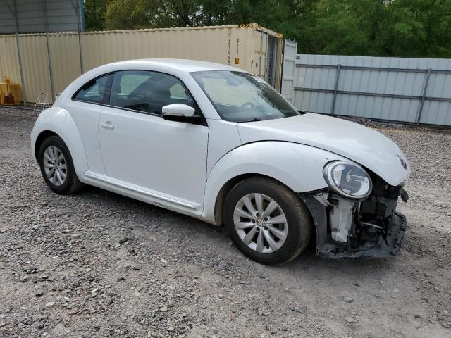 Photo 4 from auction – 2019 VOLKSWAGEN BEETLE S with VIN 3VWFD7AT6KM700330