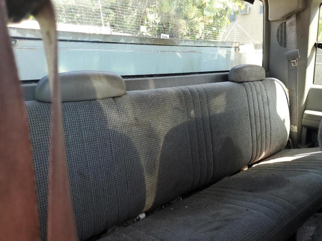 Photo 10 from auction – 2000 GMC SIERRA C25 with VIN 1GTGC29R3YF413302