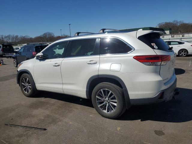 Photo 2 from auction – 2017 TOYOTA HIGHLANDER with VIN 5TDJZRFH0HS383880