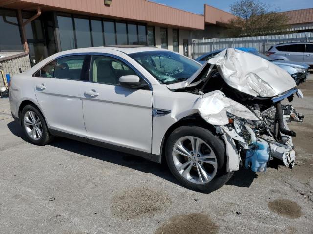 Photo 4 from auction – 2016 FORD TAURUS SEL with VIN 1FAHP2E81GG106926
