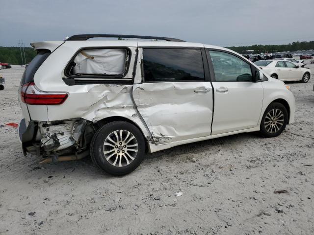 Photo 3 from auction – 2018 TOYOTA SIENNA XLE with VIN 5TDYZ3DC7JS951857
