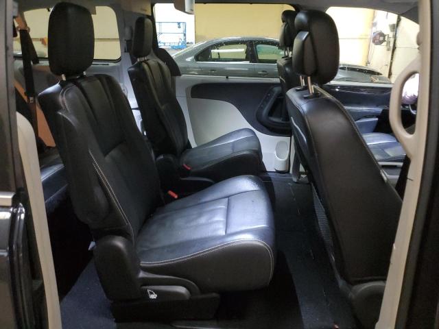 Photo 11 from auction – 2014 CHRYSLER TOWN & COU with VIN 2C4RC1CG1ER460469