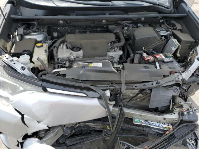 Photo 11 from auction – 2017 TOYOTA RAV4 LE with VIN 2T3BFREV3HW642039