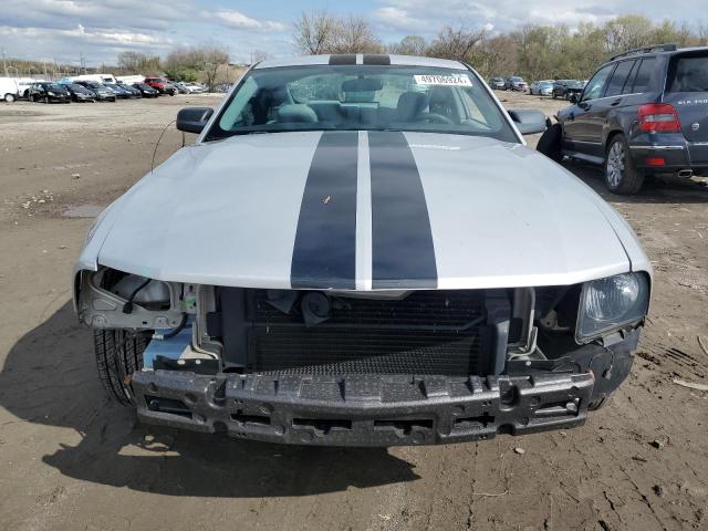 Photo 5 from auction – 2005 FORD MUSTANG with VIN 1ZVFT80N555119987