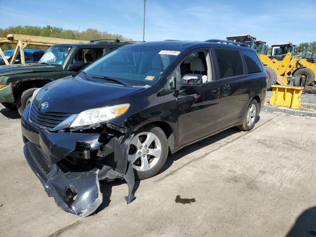 TOYOTA SIENNA LE 2011 with VIN 5TDKK3DC4BS076166 - Photo from auction