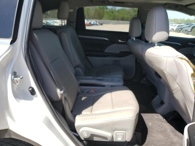 Photo 11 from auction – 2018 TOYOTA HIGHLANDER with VIN 5TDYZRFH7JS275793