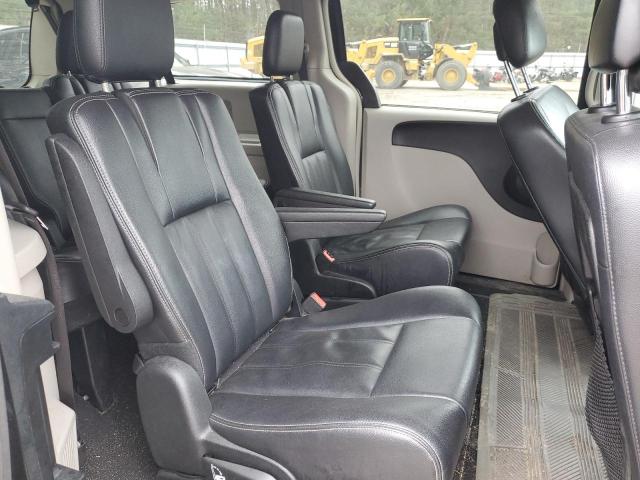 Photo 11 from auction – 2014 CHRYSLER TOWN & COU with VIN 2C4RC1BG2ER397531