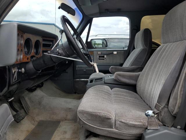 Photo 7 from auction – 1990 CHEVROLET SUBURBAN R with VIN 1GNER16K2LF112379