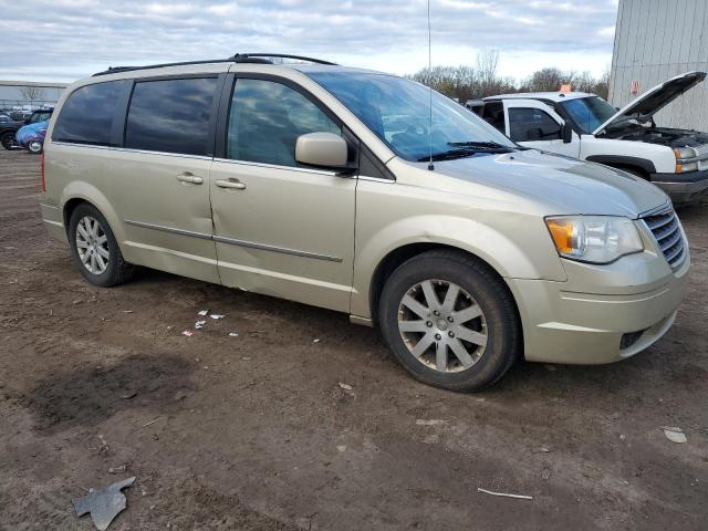 Photo 4 from auction – 2010 CHRYSLER TOWN & COU with VIN 2A4RR5D11AR189174