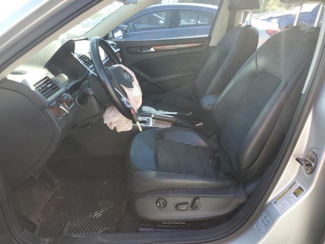 Photo 7 from auction – 2012 VOLKSWAGEN PASSAT SEL with VIN 1VWCN7A36CC043189