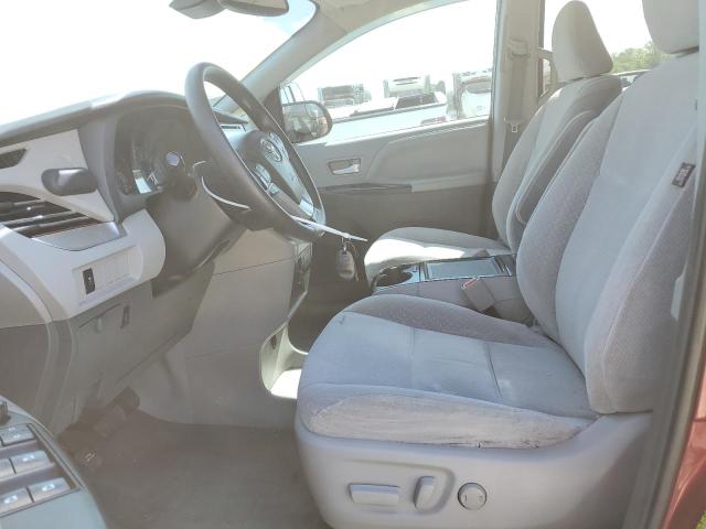 Photo 7 from auction – 2018 TOYOTA SIENNA LE with VIN 5TDKZ3DC6JS903272
