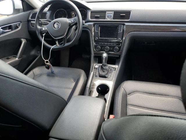 Photo 8 from auction – 2016 VOLKSWAGEN PASSAT SE with VIN 1VWBS7A32GC048349