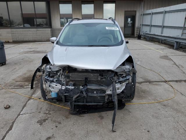 Photo 5 from auction – 2017 FORD ESCAPE SE with VIN 1FMCU9GD5HUD22034