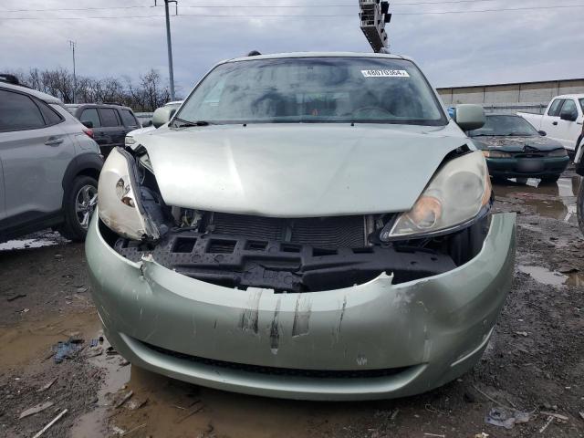 Photo 5 from auction – 2010 TOYOTA SIENNA XLE with VIN 5TDYK4CC7AS329738