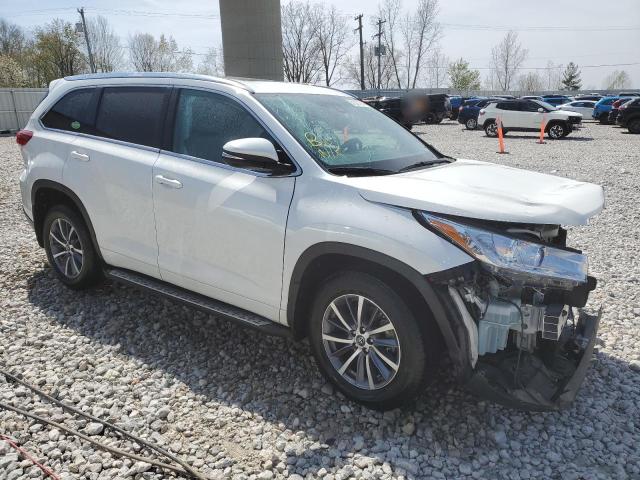 Zdjęcie 4 z aukcji – 2018 TOYOTA HIGHLANDER z VIN 5TDJZRFH8JS555515