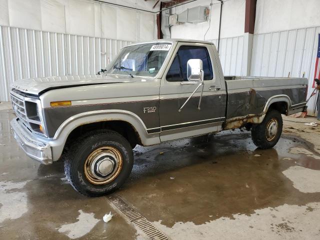 صورة رقم 1 من المزاد - 1983 FORD F250 مع VIN 2FTEF25G7DCA38135