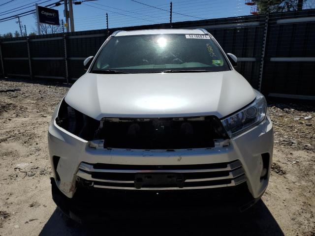 Photo 5 from auction – 2017 TOYOTA HIGHLANDER with VIN 5TDDZRFH4HS360504