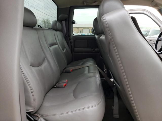 Photo 10 from auction – 2004 CHEVROLET SILVERADO with VIN 1GCHC29U64E162624