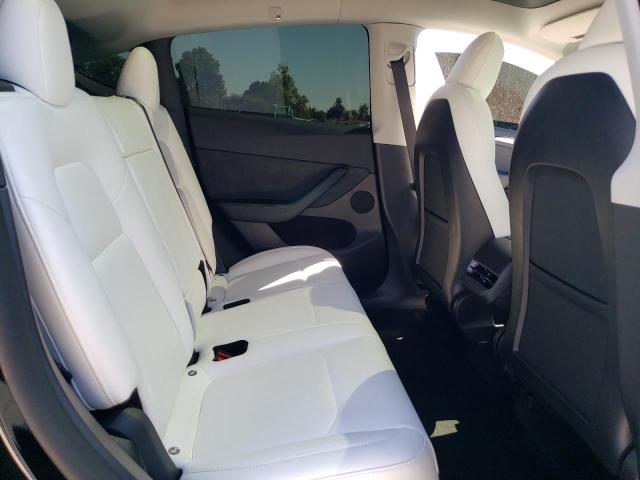 Photo 11 from auction – 2022 TESLA MODEL Y with VIN 7SAYGDEF6NF574262