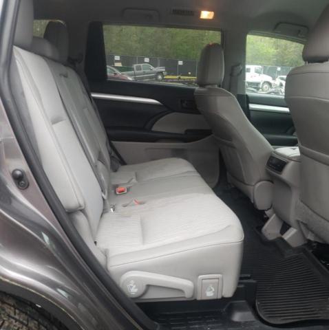 Photo 11 from auction – 2019 TOYOTA HIGHLANDER with VIN 5TDBZRFH3KS984745