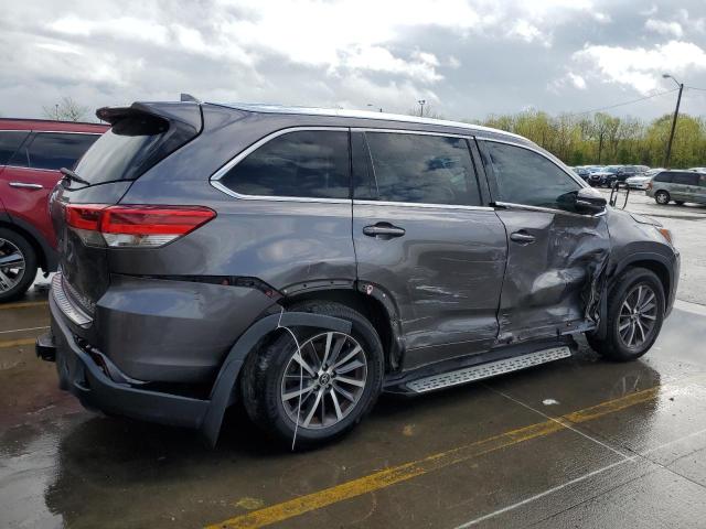 Photo 3 from auction – 2017 TOYOTA HIGHLANDER with VIN 5TDJZRFH7HS424084