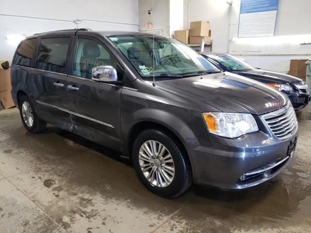Photo 4 from auction – 2015 CHRYSLER TOWN & COU with VIN 2C4RC1CG9FR673719