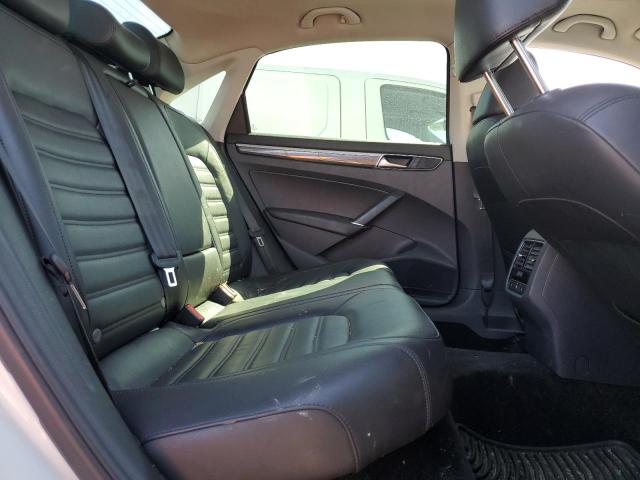 Photo 10 from auction – 2017 VOLKSWAGEN PASSAT SEL with VIN 1VWCT7A39HC080413