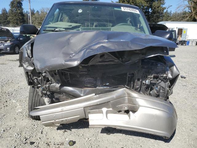 Photo 5 from auction – 2002 CHEVROLET ASTRO with VIN 1GNDM19X72B104866