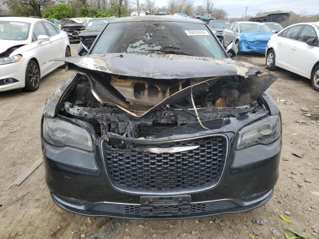 Photo 5 from auction – 2018 CHRYSLER 300 S with VIN 2C3CCABG9JH227872