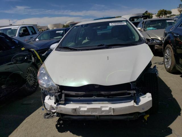 Photo 5 from auction – 2014 TOYOTA PRIUS C with VIN JTDKDTB39E1070149